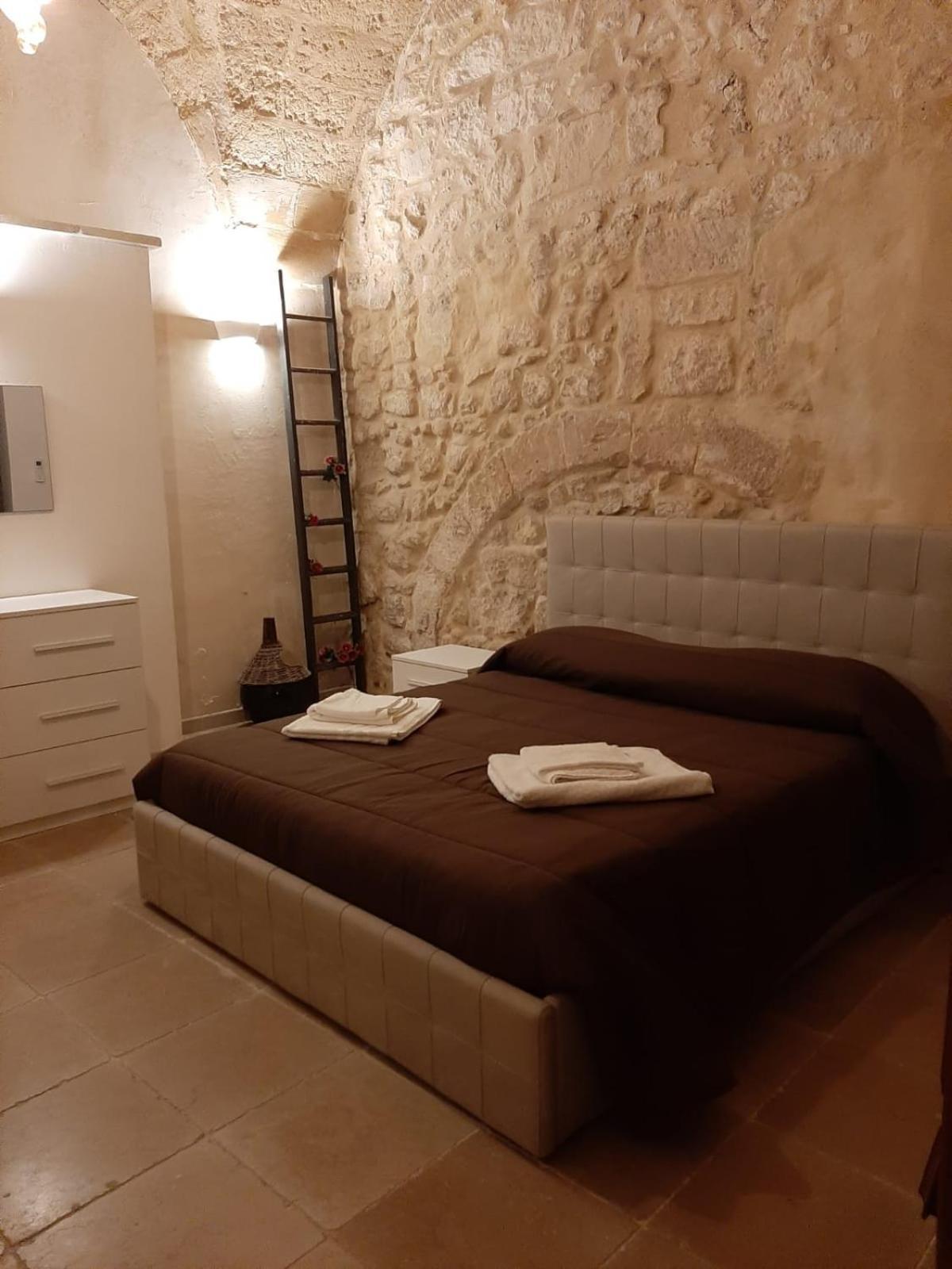 Ferienwohnung Dimora Salentina Via Scarambone Lecce Zimmer foto